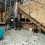 Villa Loft Garden - 4 Bedroom 3 Ba, Sleeps 10, 7 Min To Downtown